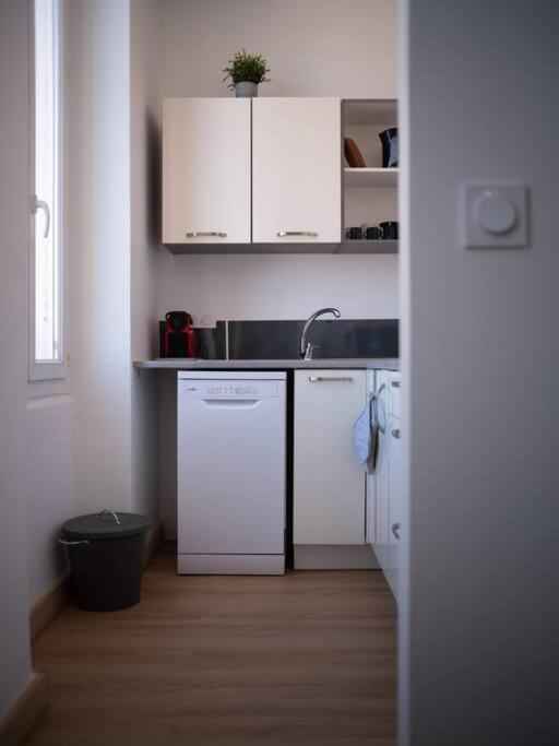 Apartment *appartement Climatise Equipe 4 Couchages* Marseille