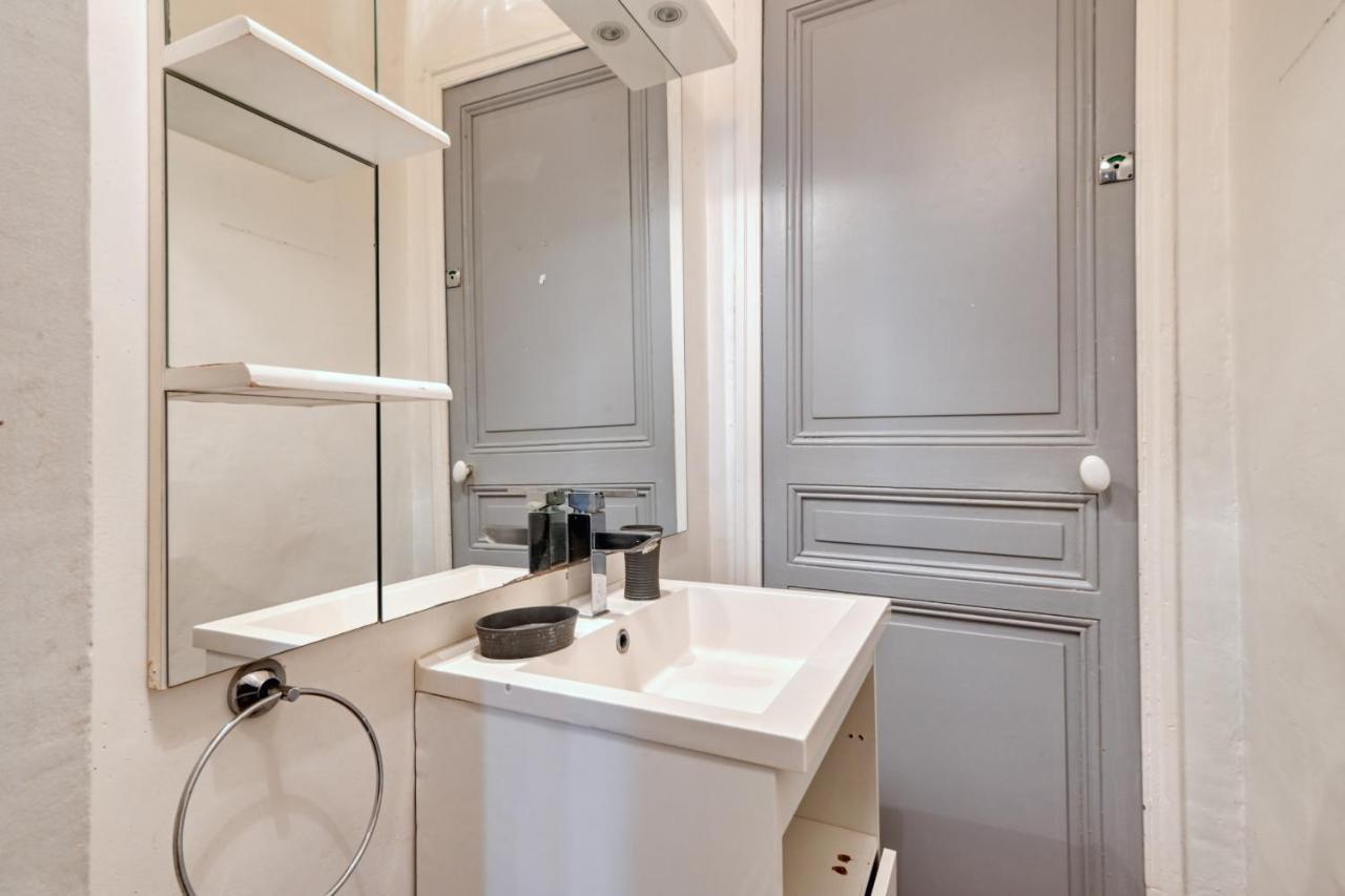 Cosy Situe A 100m Des Plages Et De La Spendide Corniche Apartment *