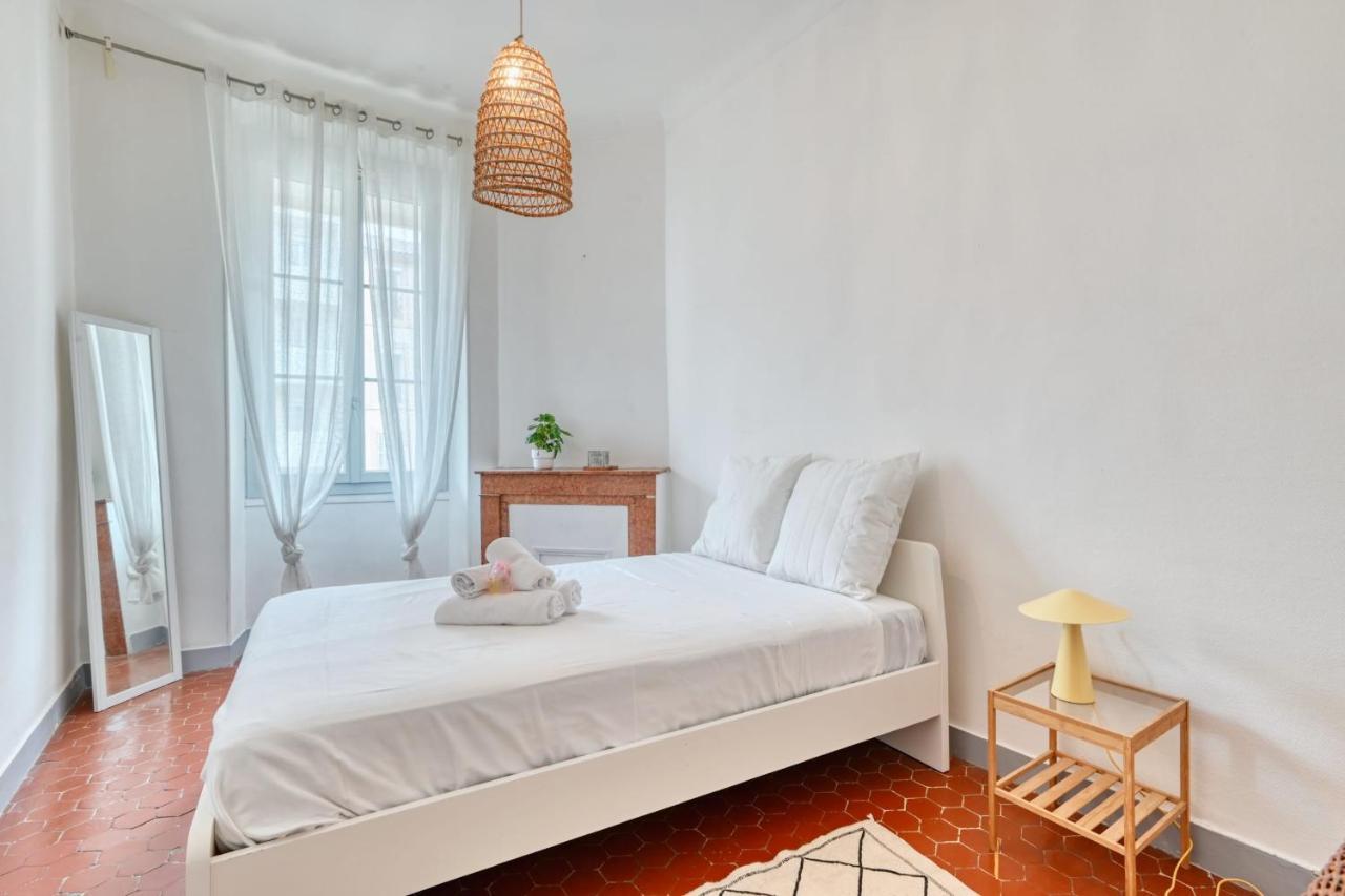 Cosy Situe A 100m Des Plages Et De La Spendide Corniche Apartment *