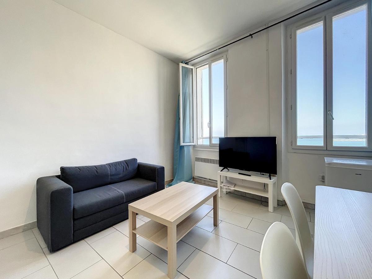 4 Couchages Bord De Pointe Rouge *