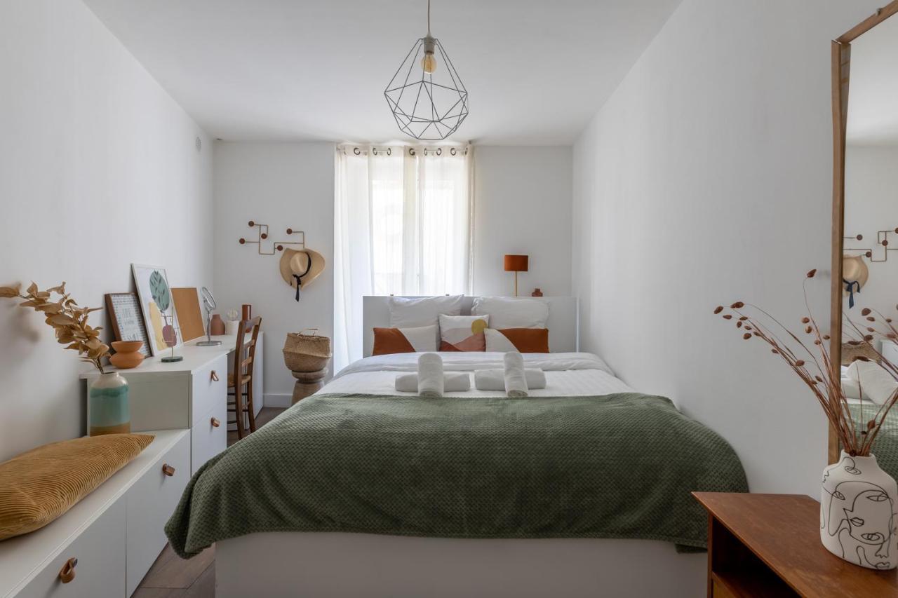90m2 Renove - Terrasse En Plein Coeur De Appartement *