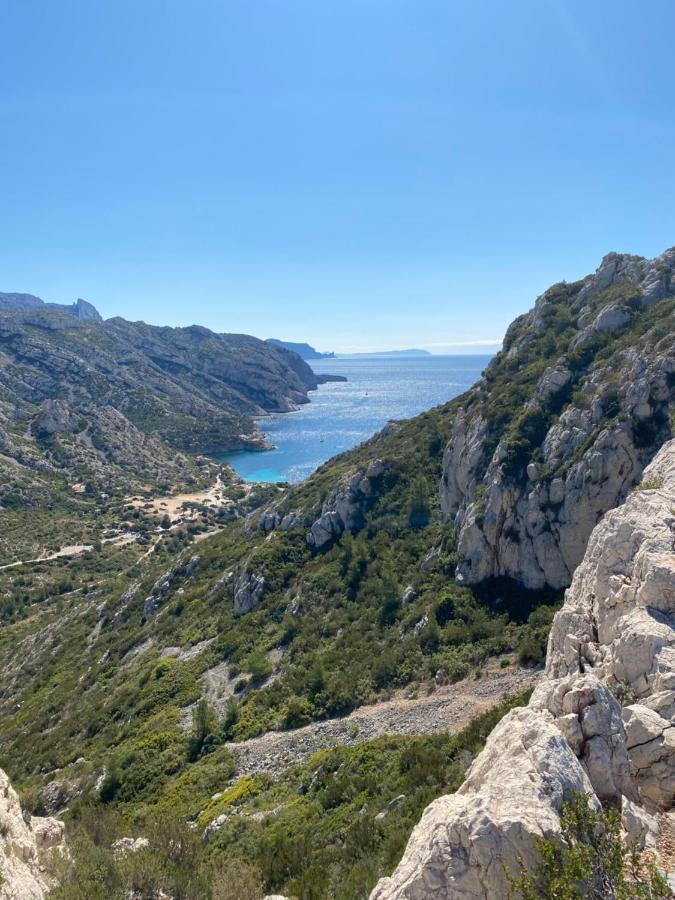 Aventure 1827 Marseilles