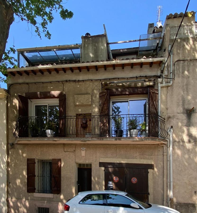 Independant Dans Maison De Ville, Au Calme Marseilles