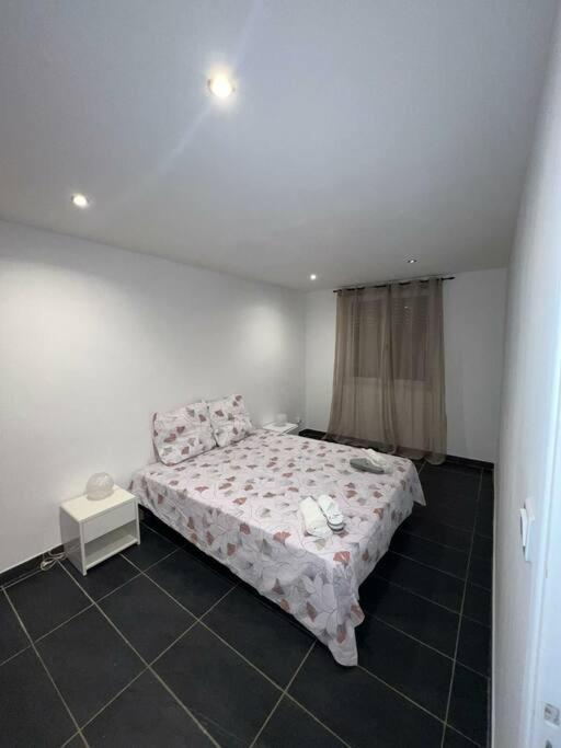 Grand Climatise Et Fonctionnel Apartment