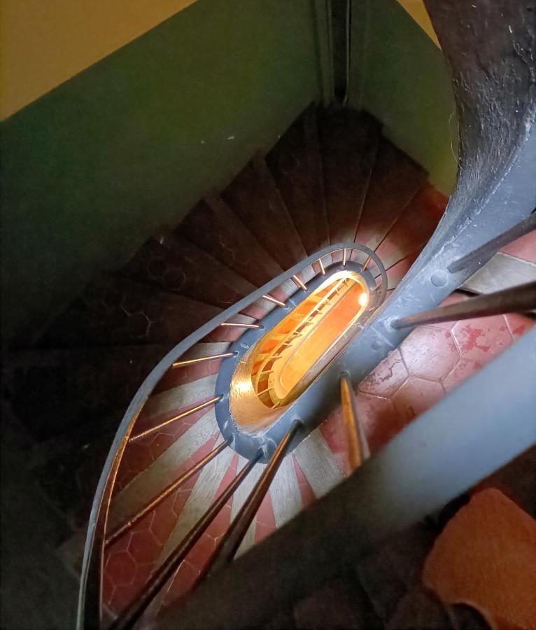 Appartement Plein Coeur Du Quartier Du Panier . Chaleureux T2. *