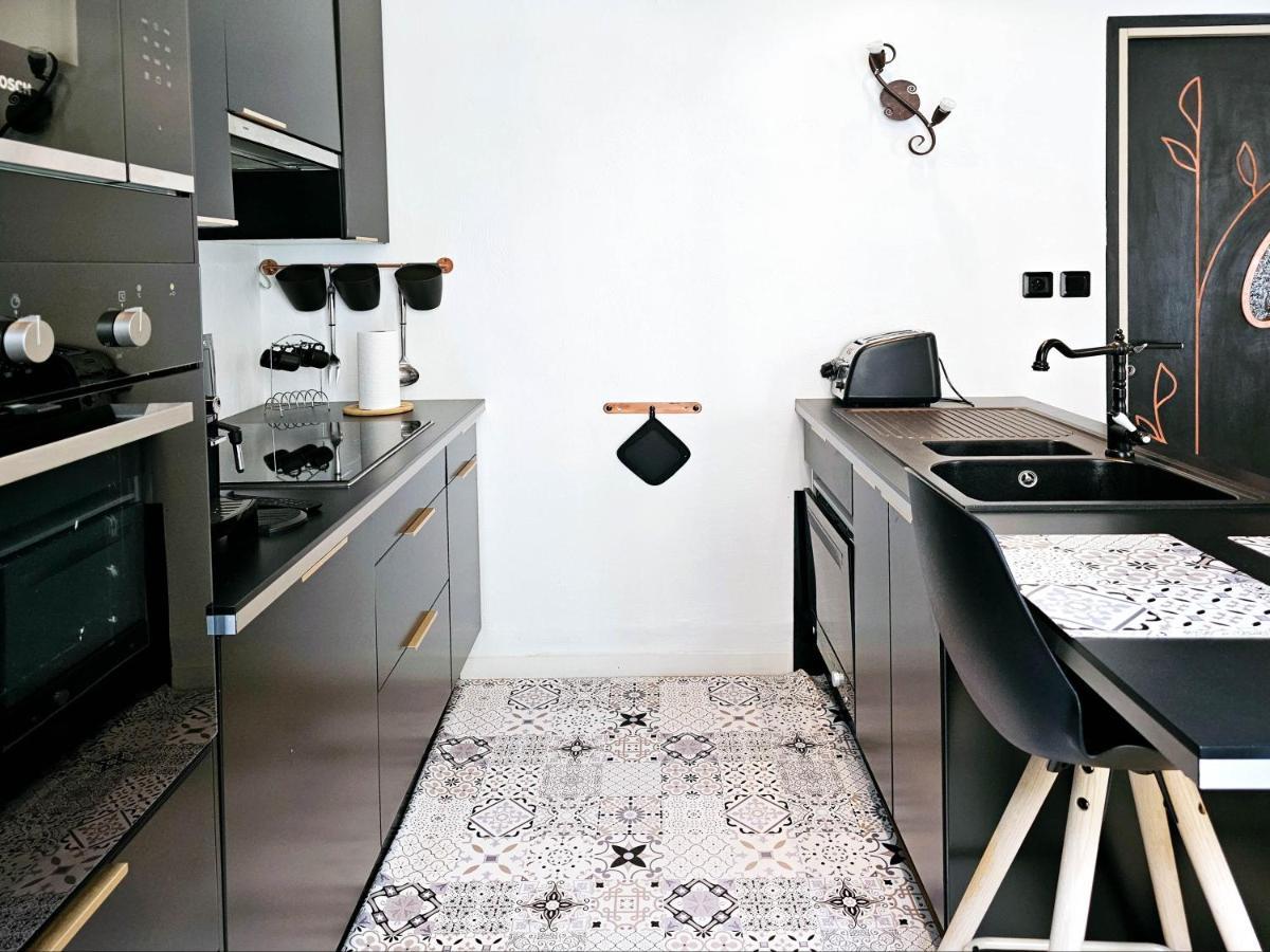 Le Lacydon - Quality At Vieux-port - Fully Equipped With Air-con Marseilles