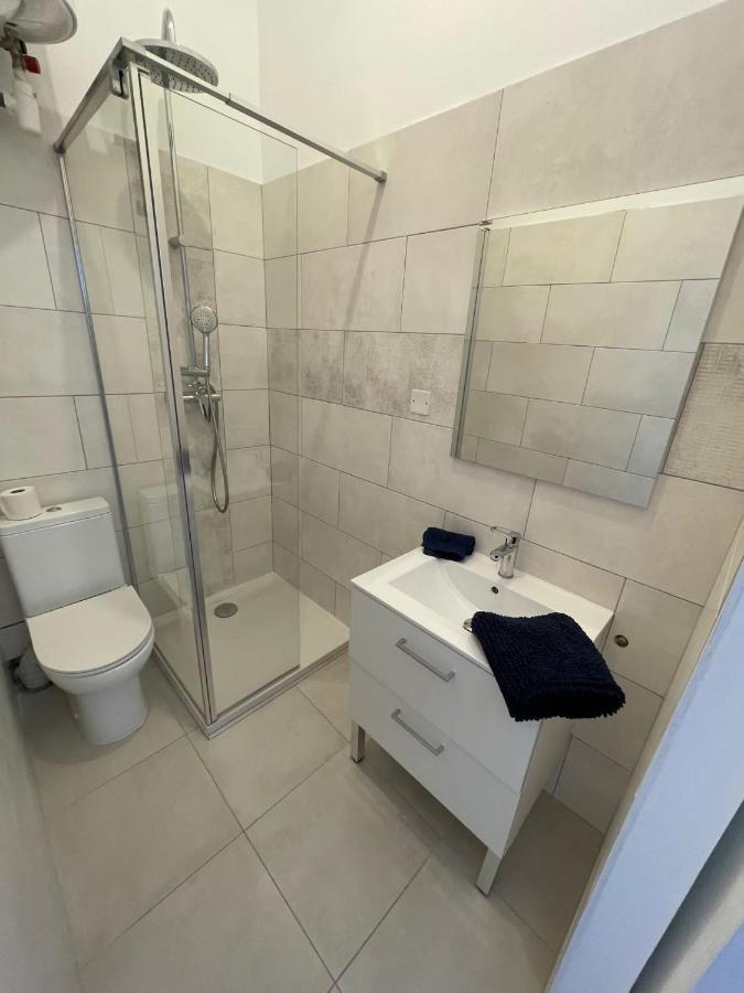 Apartment Joli Plein Sud 15mn Des Plages Et Wifi Gratuit Marseille