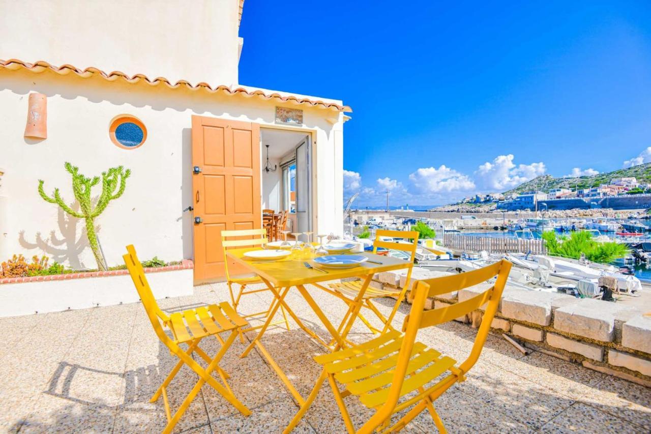 Le Cabanon Des Goudes - Vue Et Parking