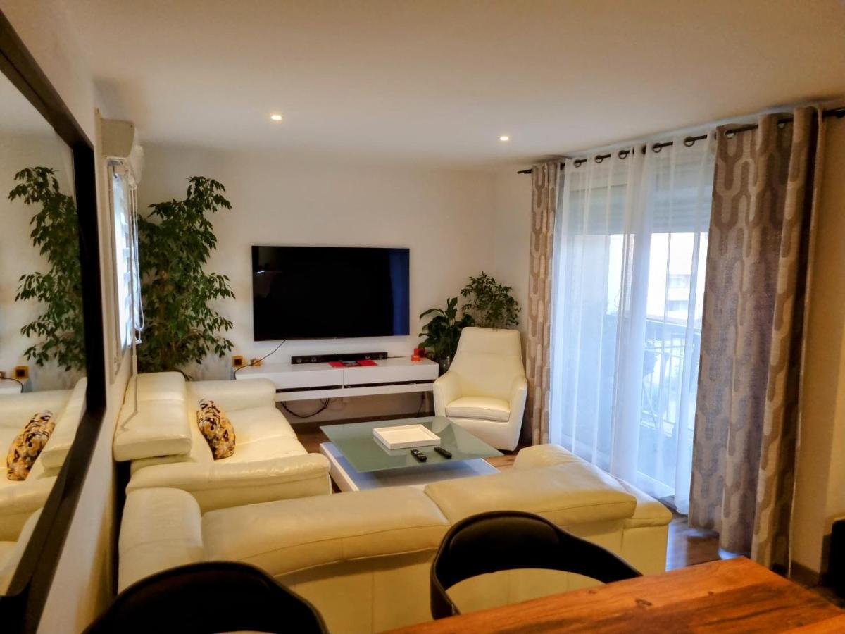 T4 Plage Pointe Rouge Apartment Marseille