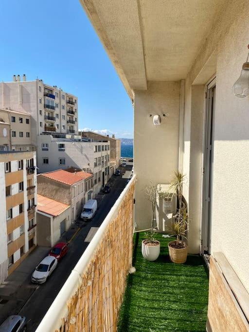 T2 A Proximite De La Des Catalans * Marseille