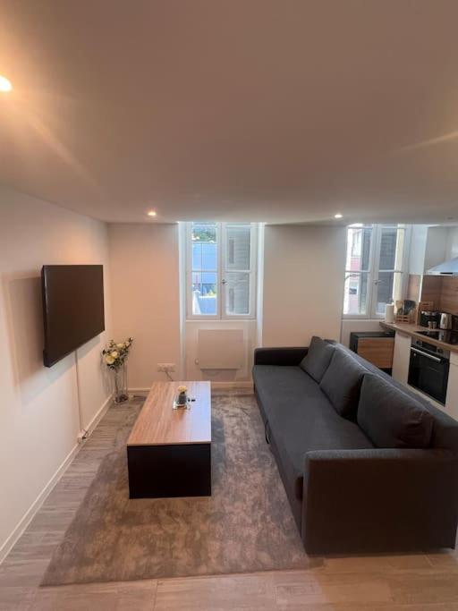 T2 Neuf Et Moderne Climatiser Avec Netflix Amazon * Marseille