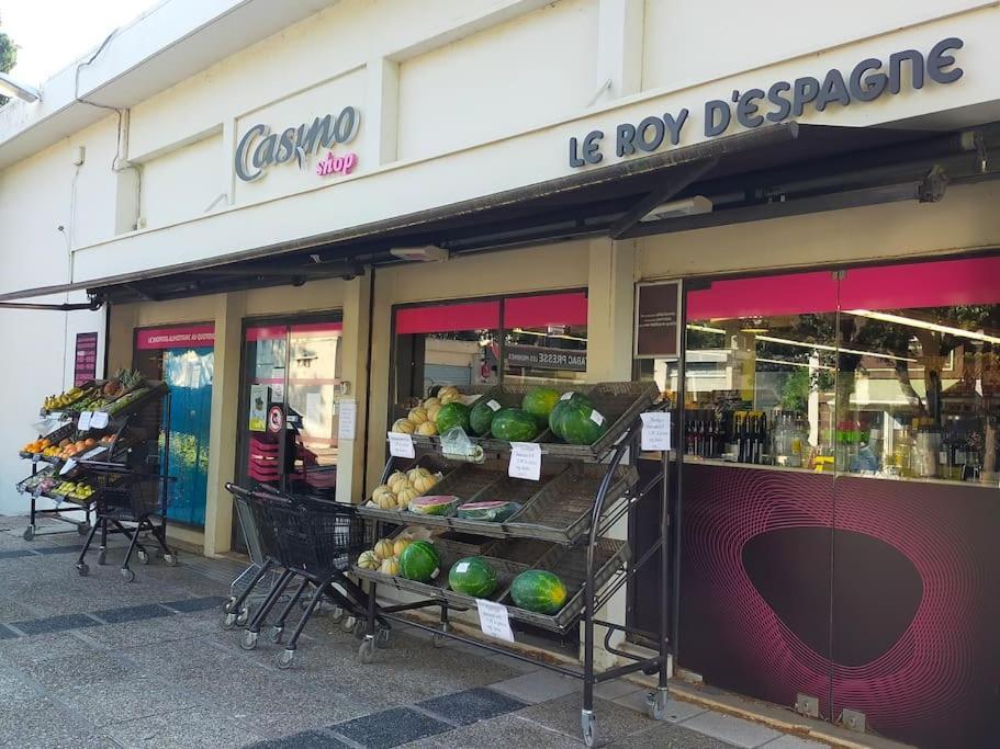 Cigalou Sous Les Pins * Marseilles