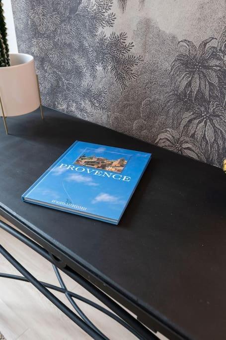 La Belle Aventure Au Soleil Du Vieux-Port Apartamento Marselha