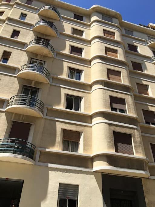 Flc - St Charles 100 M, 10 Guests 3 - Box En Sus Apartment Marseille