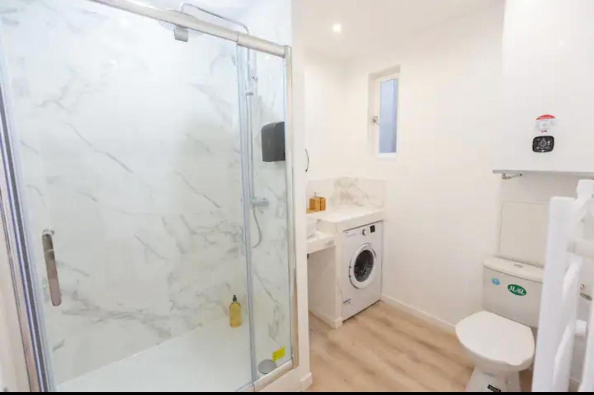 Centre T2 Joliette Apartment