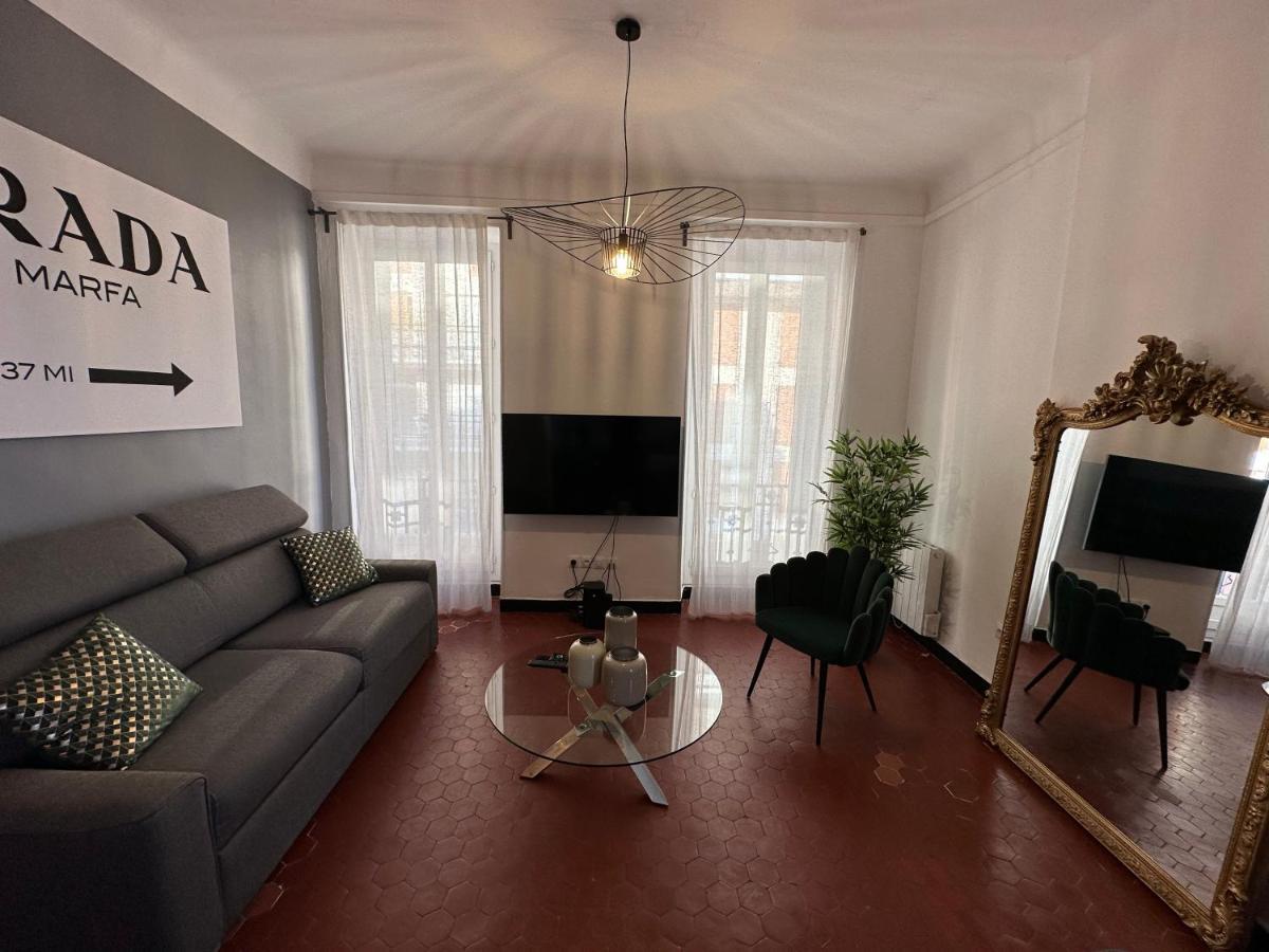 Apartment Typique 3 Fenetres Marseillais *