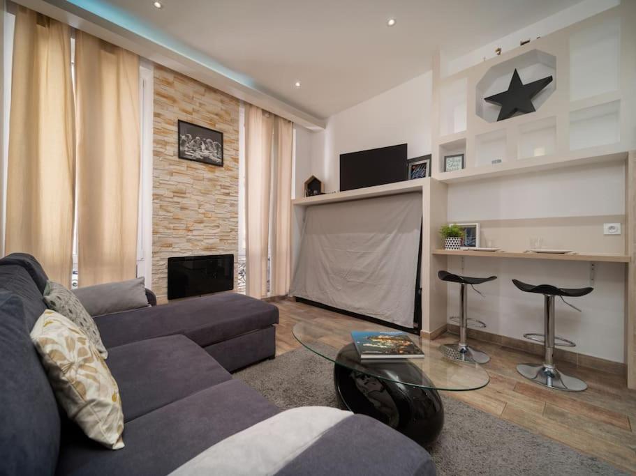 Apartment Equipe 2 A 4 Couchages Au Coeur Du Vieux Port *