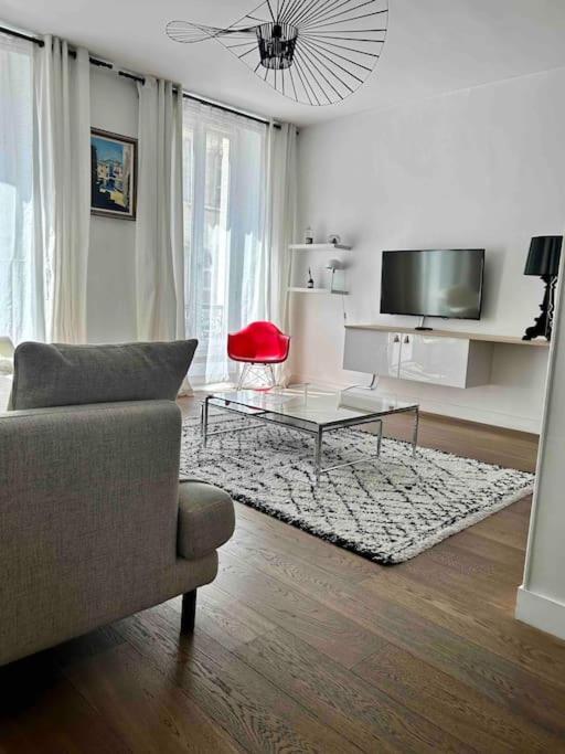 Cosy Au Coeur De - Paradis Apartment