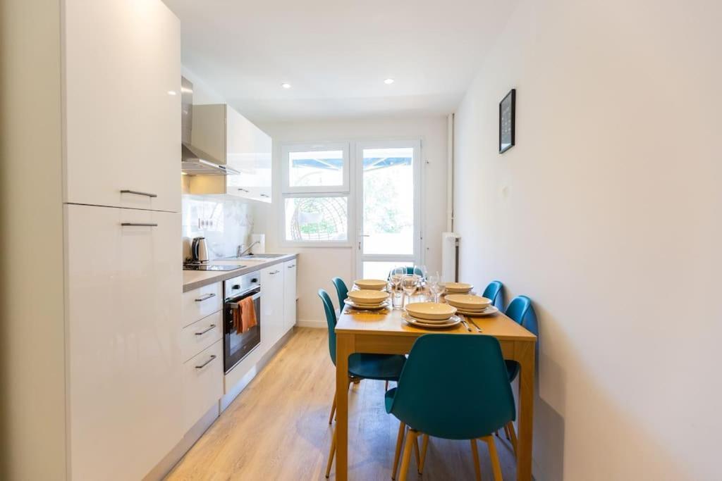 T5, 4 Chambres, St Charles/joliette Wifi, Terrasse Apartamento Marselha