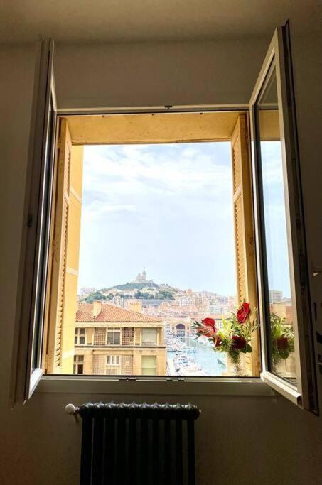 3 Bedroom With Beautiful View Old Port Apartment *