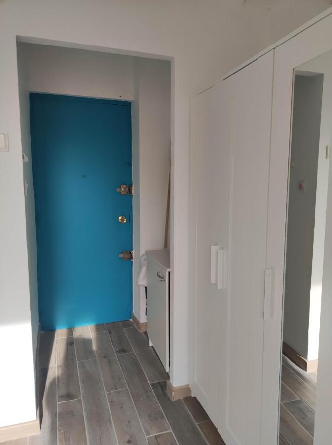 Apartment Studio Bleu En Face De La Gare 10mn Au Vieux Port Marseille