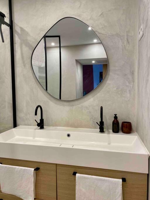 T4 Renove, Clim, Internet & Netflix, Confort Apartment Marseille
