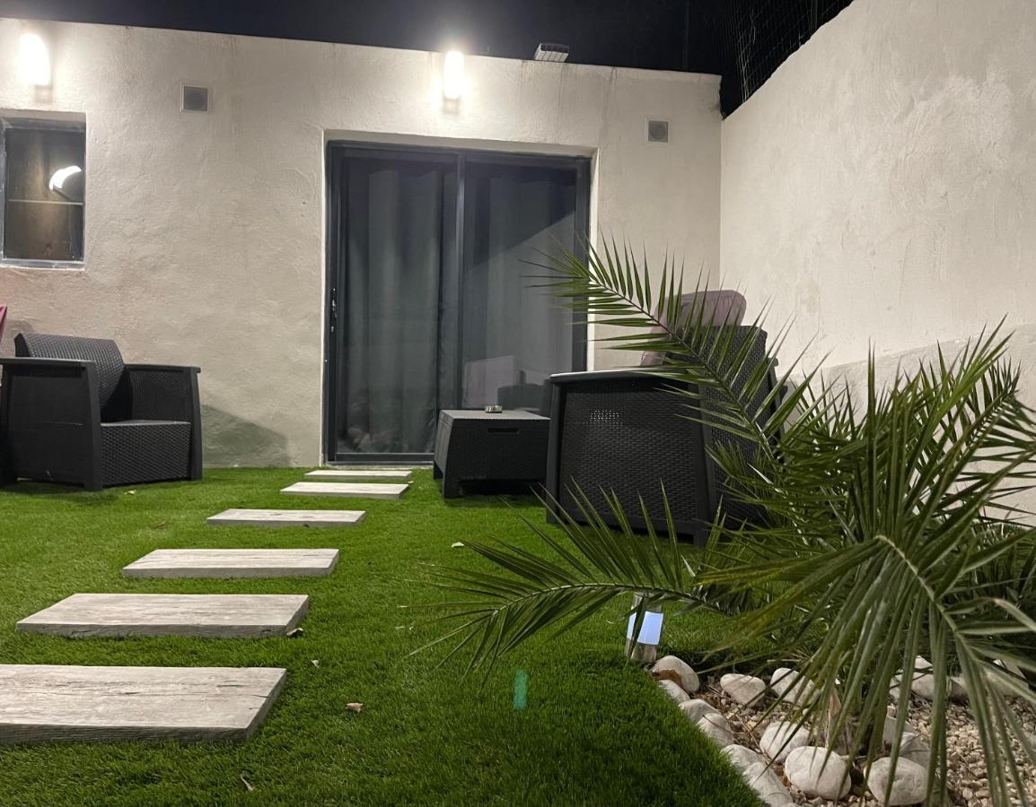 Apartment Un Jardin En *