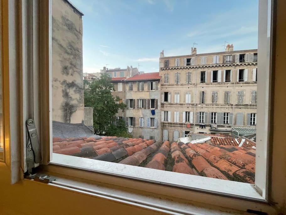 Petit Nid Plein Soleil Avec Terrasse Marseille