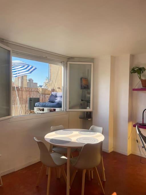 Petit Nid Plein Soleil Avec Terrasse Apartment Marseille