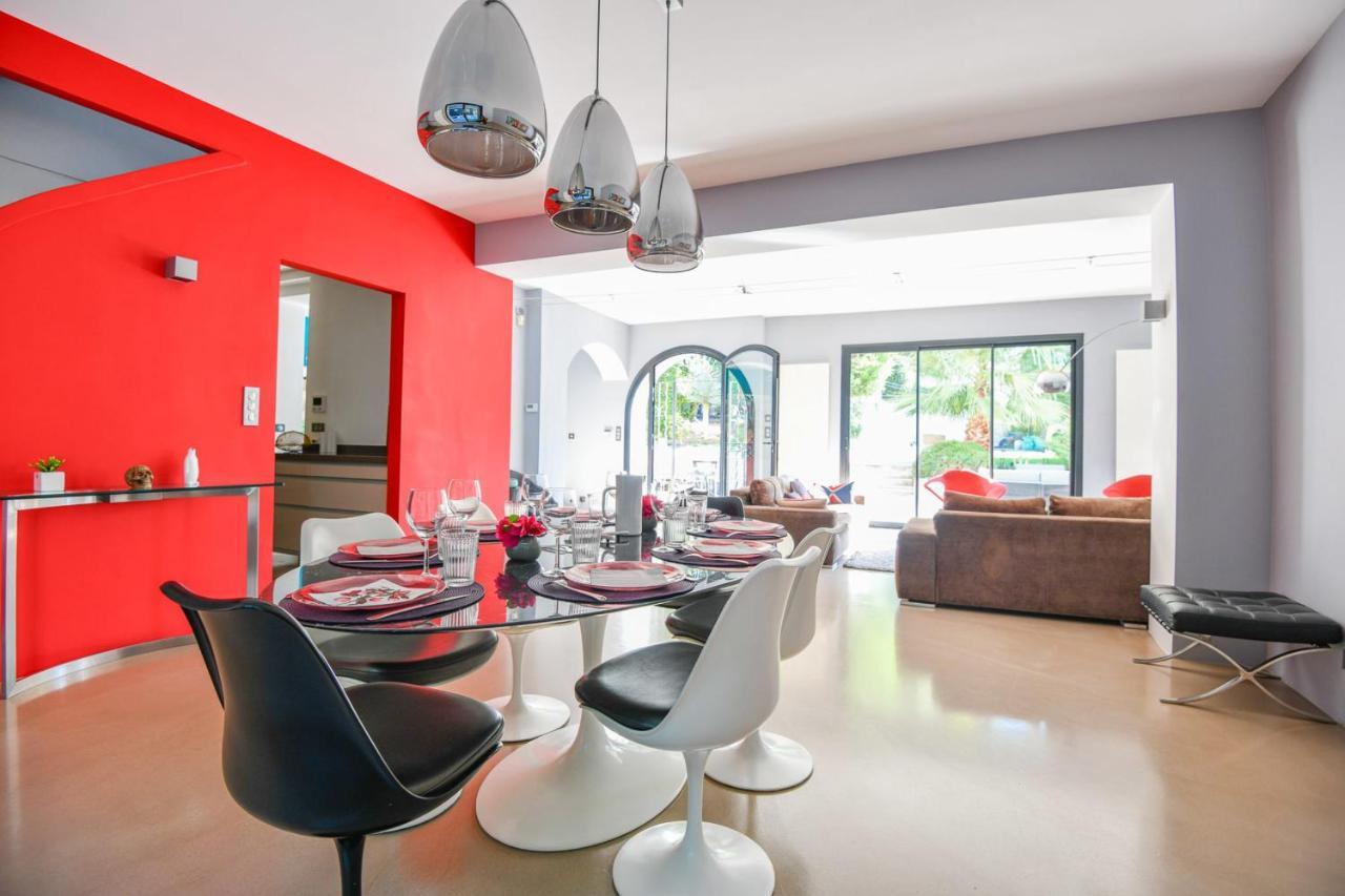 Notre-dame - Piscine Parking 4 *