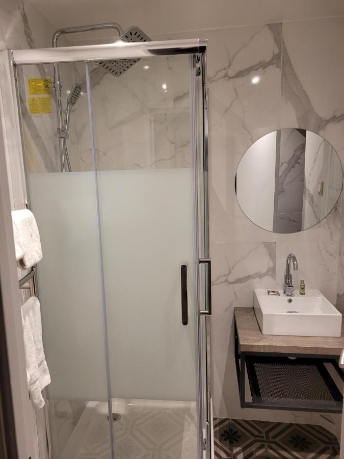 Le M Hotel