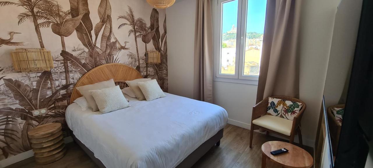 Le M Hotel