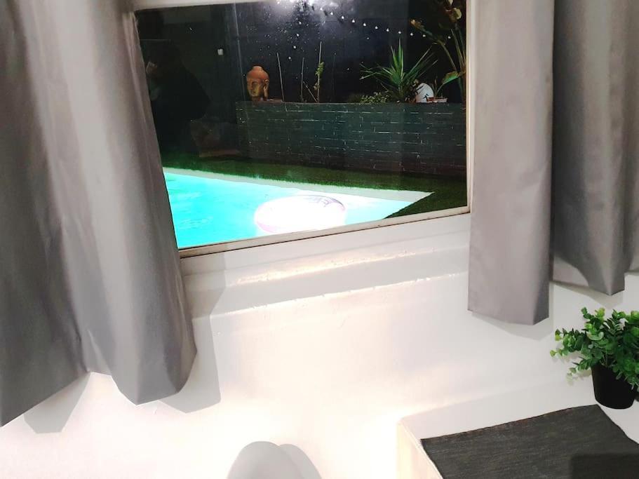Studio-valentine Climatisee Avec Piscine Chauffee Appartement