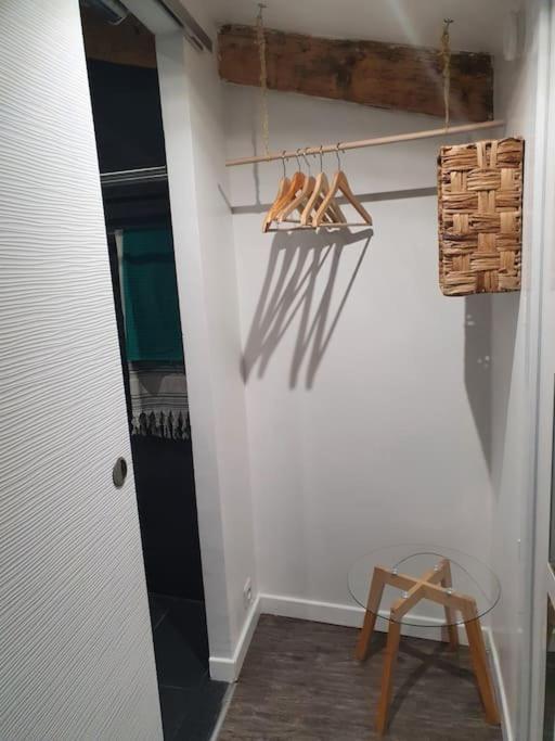 Studio-valentine Climatisee Avec Piscine Chauffee Appartement Marseille