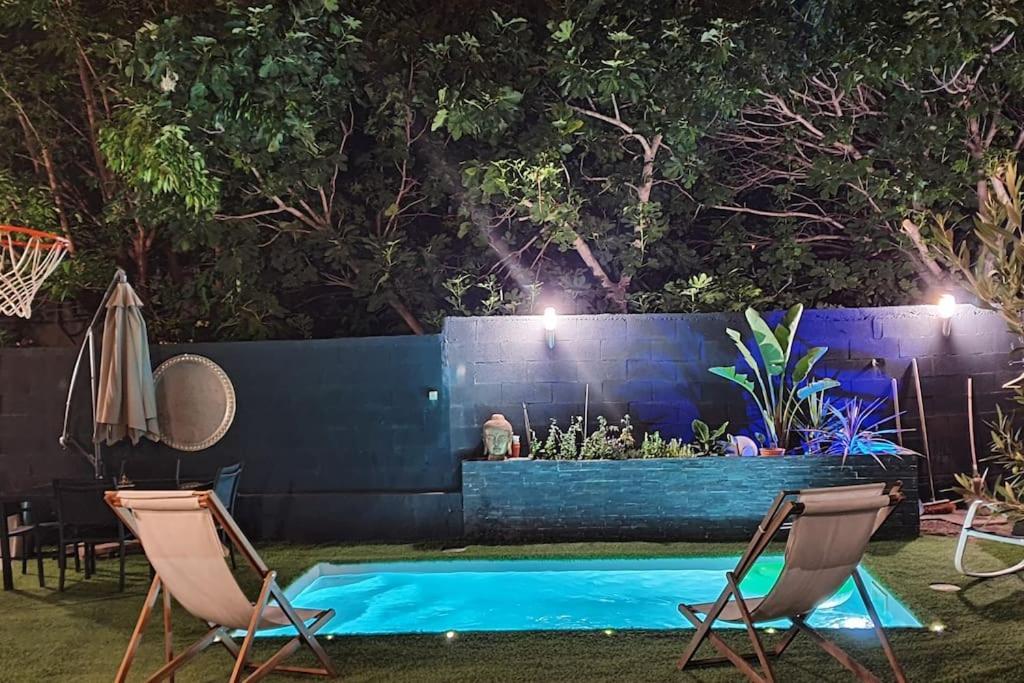 Studio-valentine Climatisee Avec Piscine Chauffee Marseille