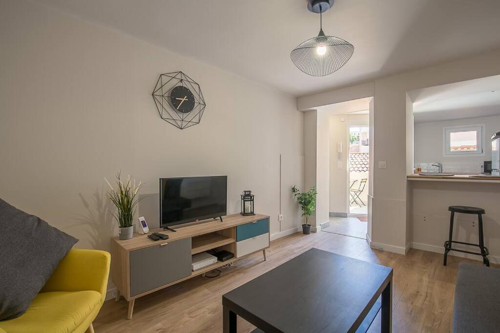 Endoume, T2 Au Calme, Terrasse, 13007 Appartement