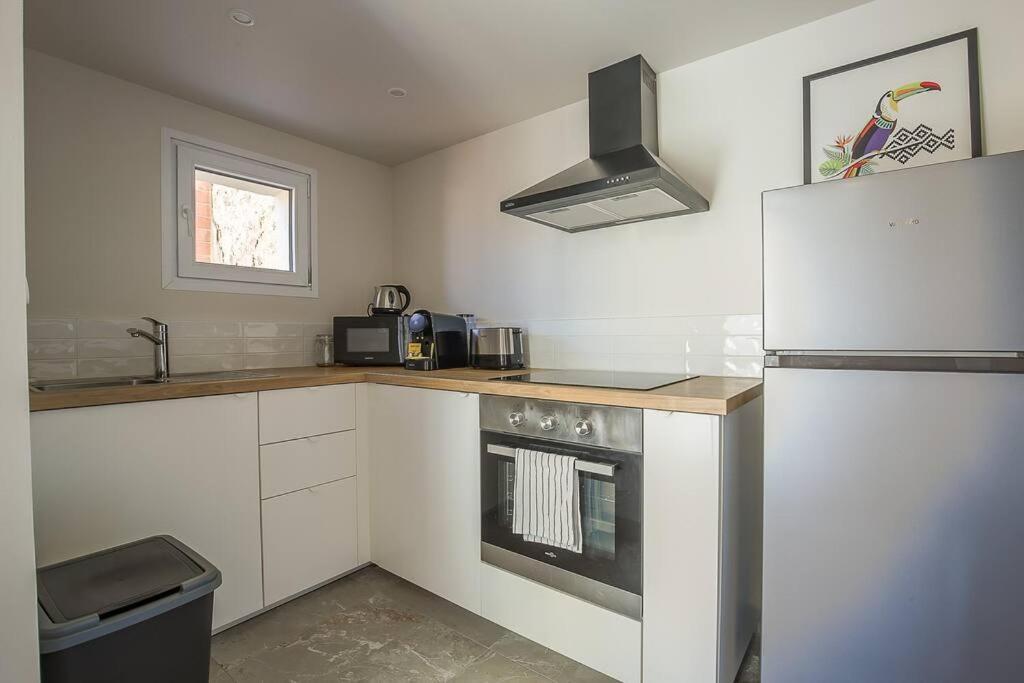Appartement Endoume, T2 Au Calme, Terrasse, 13007