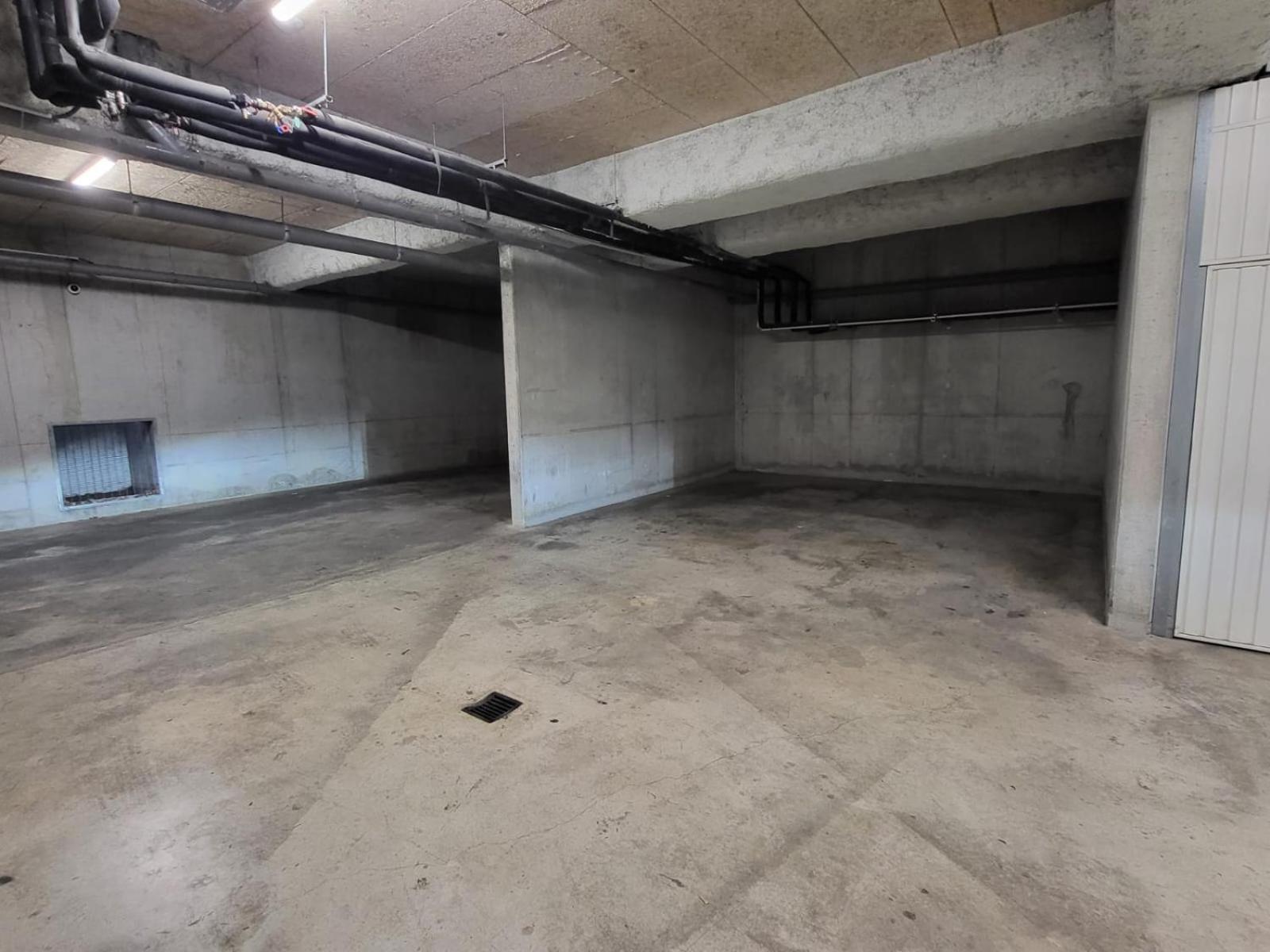 T3 Spacieux Et Paisible Avec Deux Places Parking Proche Vieux Port Apartamento *