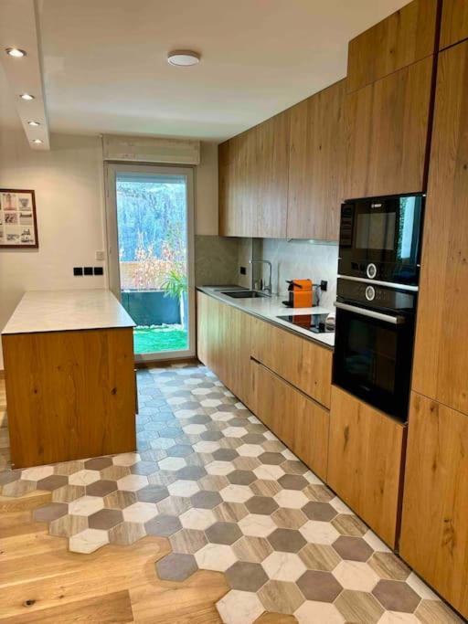 De Standing, Notre Dame De La Garde Apartment *