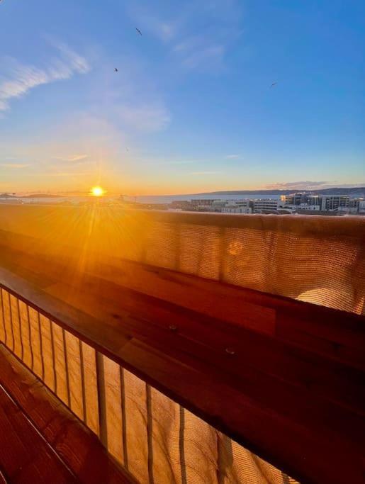 Renove Avec Balcon A La Joliette Căn hộ *