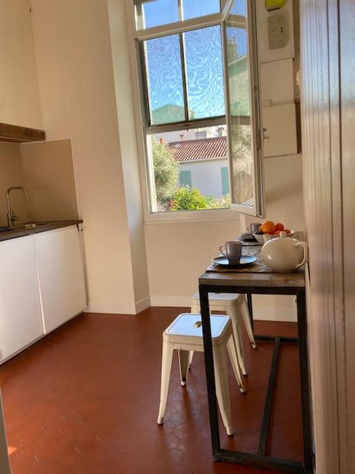 T3 Renove Dans Maison De Marseille