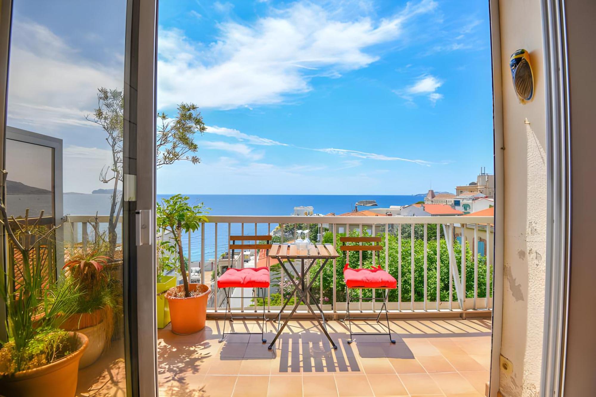 Un Balcon Sur La Mediterranee
