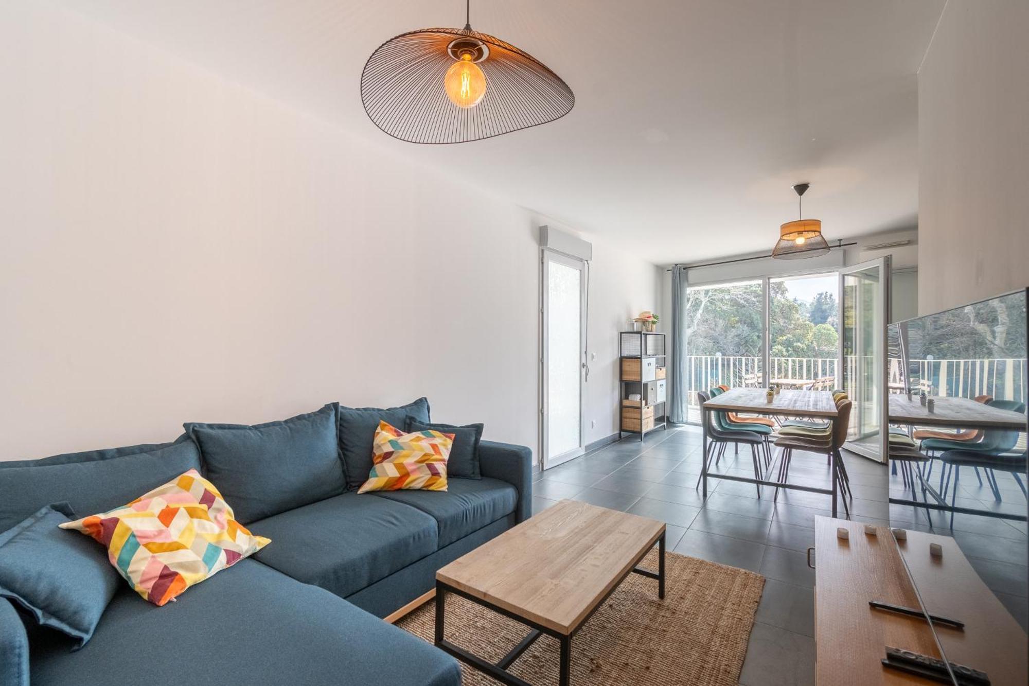 Apartamento 70 M2 Climatise Avec Balcon Et Parking