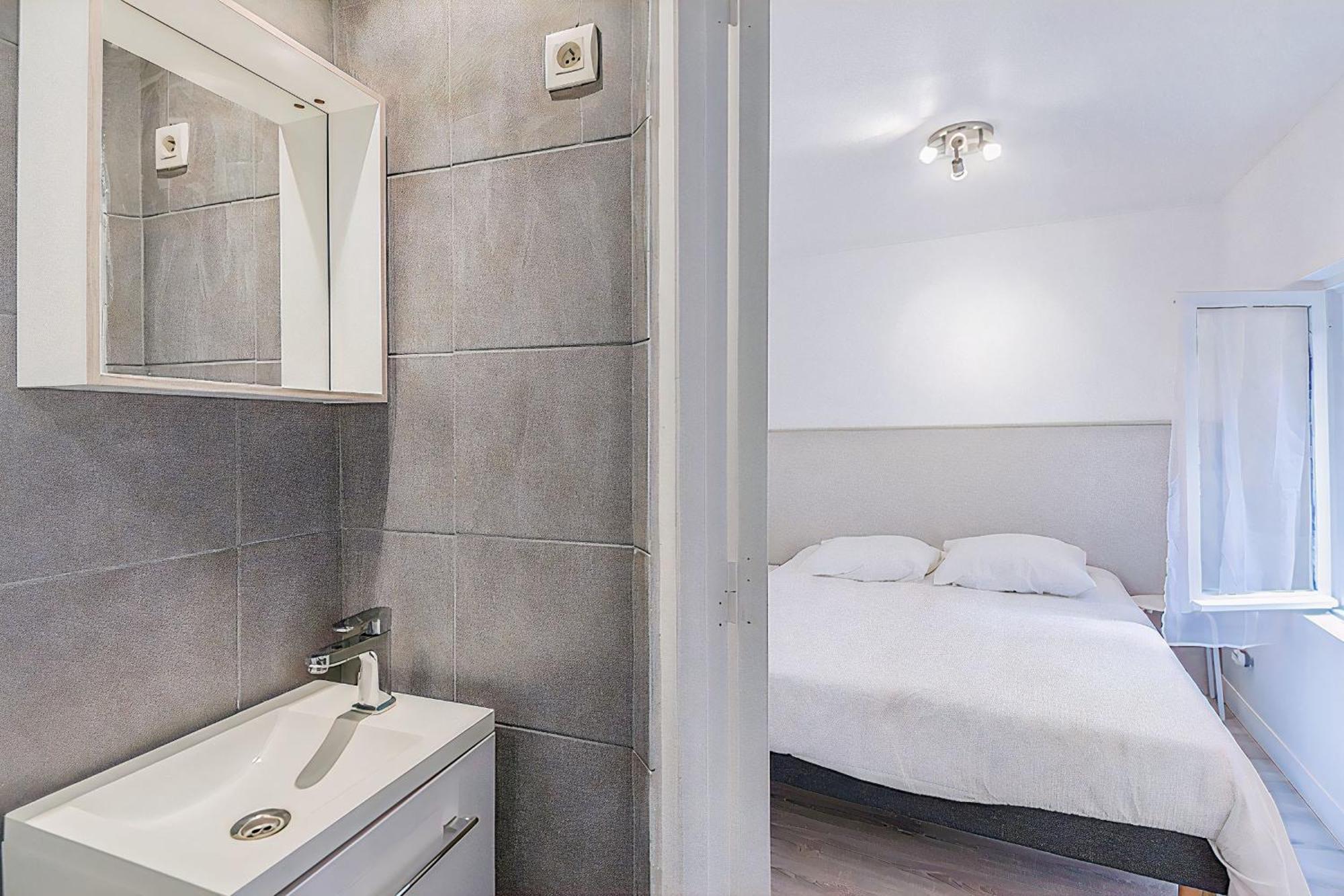 Appartement Petit Nid Douillet In The Old Port Marseilles