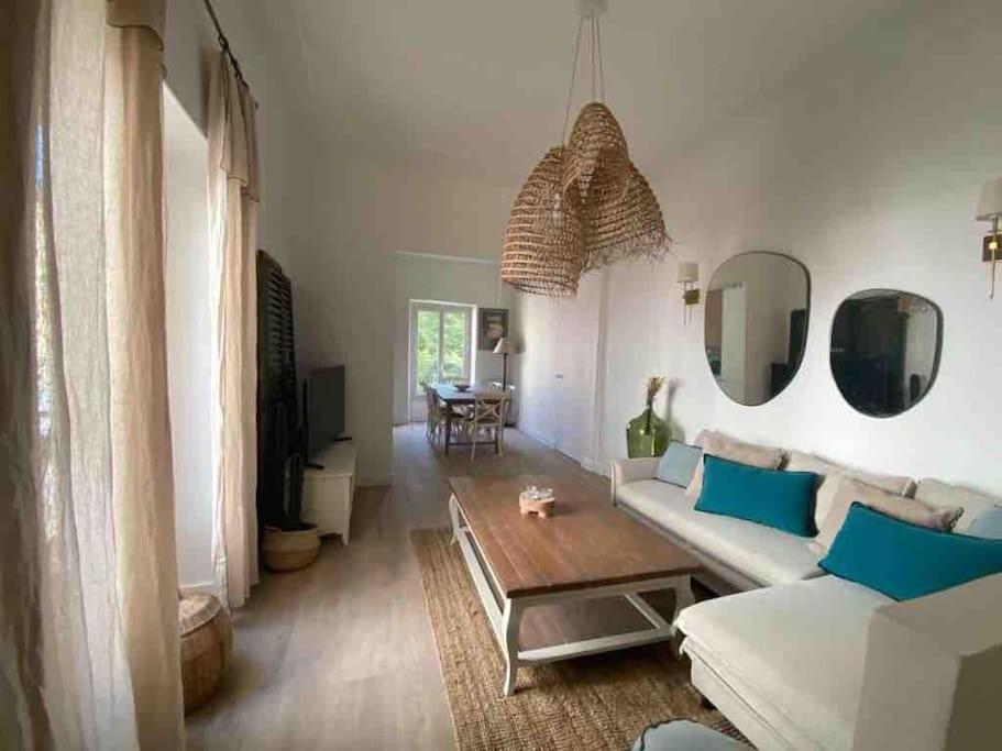 Design Flat On The Old Port-marseille * Marseille