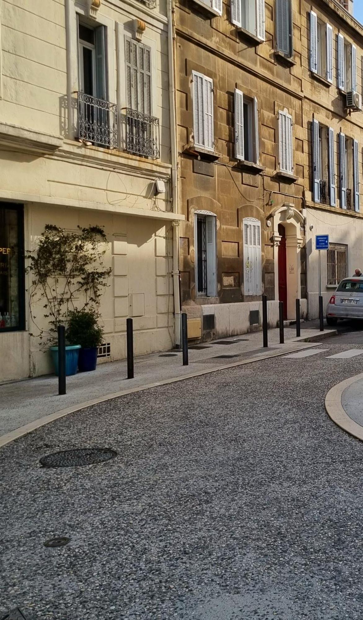 Căn hộ T2 Proche Des Catalans Marseille