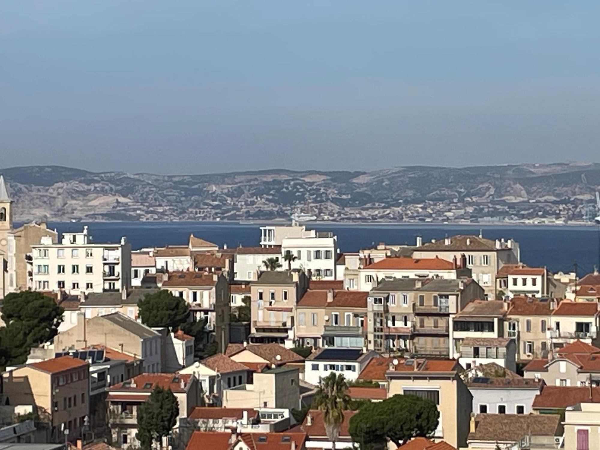Vu Sur Mer Corniche Apartment *
