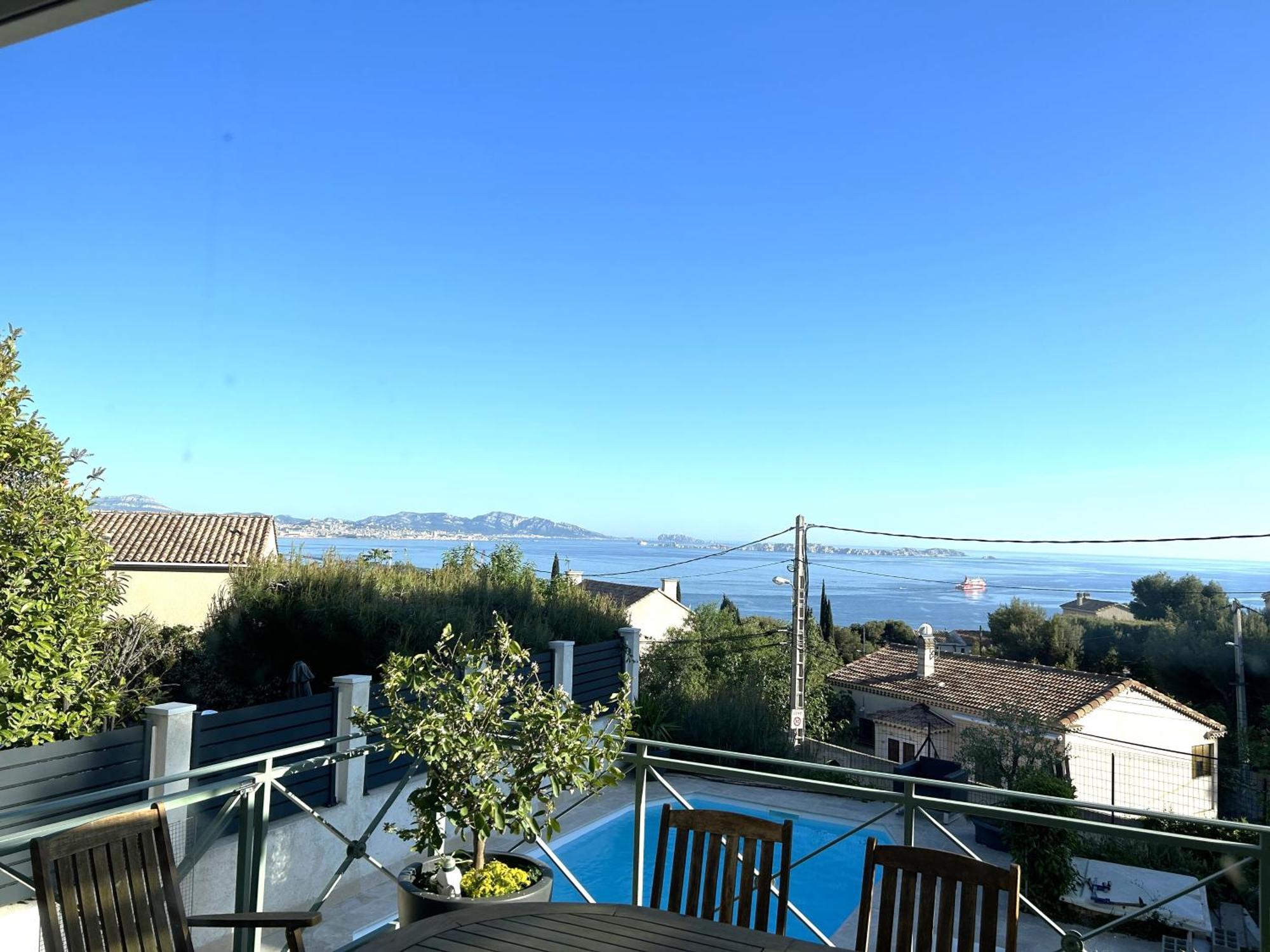 Villa Maison Entierement Climatisee Vue D'exception Et Rade De Avec Piscine 8 Personnes Marseille