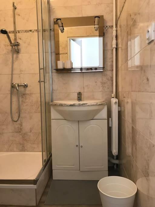 Apartment Neuf A 3 Mn Du Stade Velodrome & Hopital St Joseph Marseille