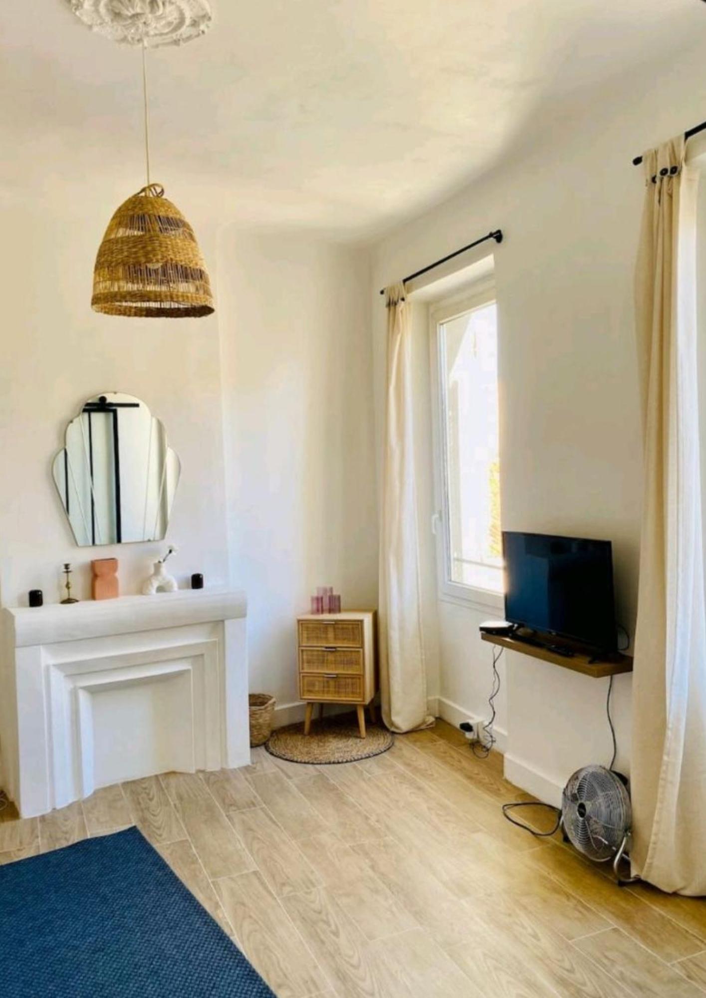 Appartement Minimalistic Style Of Baille By Weekome